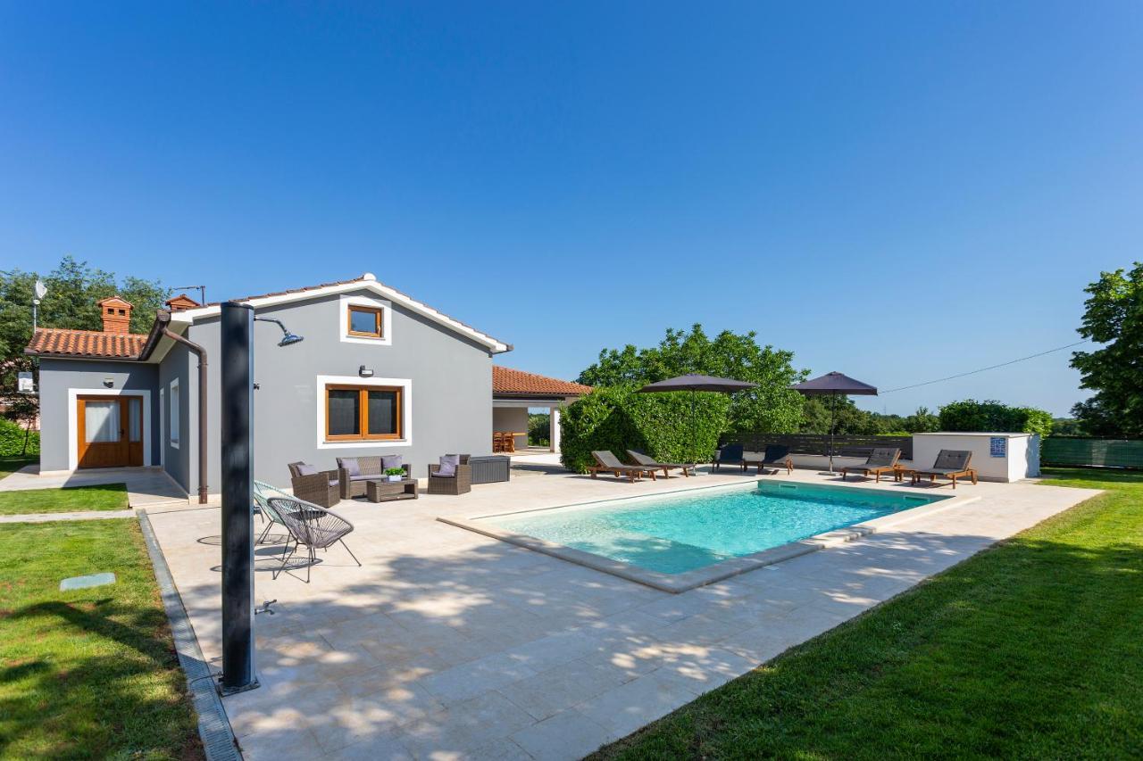 Villa Anavi Bicici Ngoại thất bức ảnh