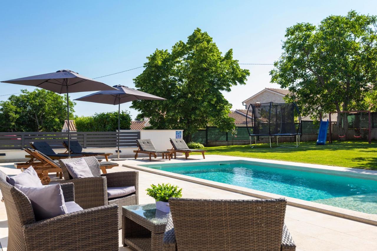 Villa Anavi Bicici Ngoại thất bức ảnh