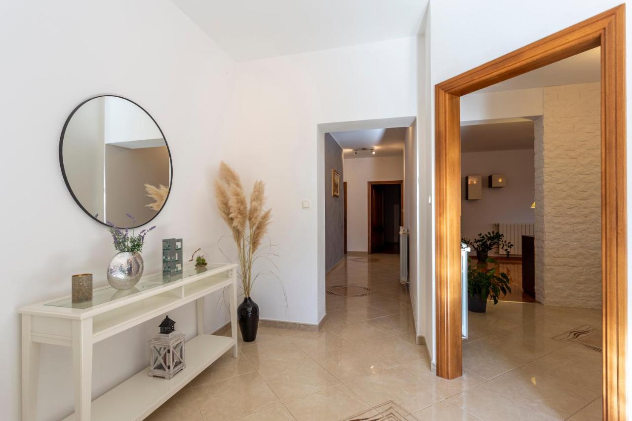 Villa Anavi Bicici Ngoại thất bức ảnh