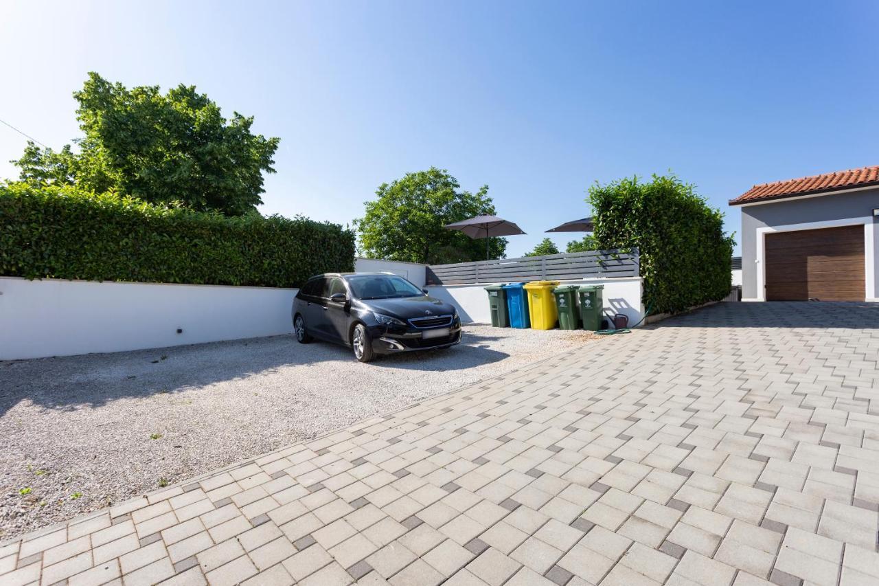 Villa Anavi Bicici Ngoại thất bức ảnh