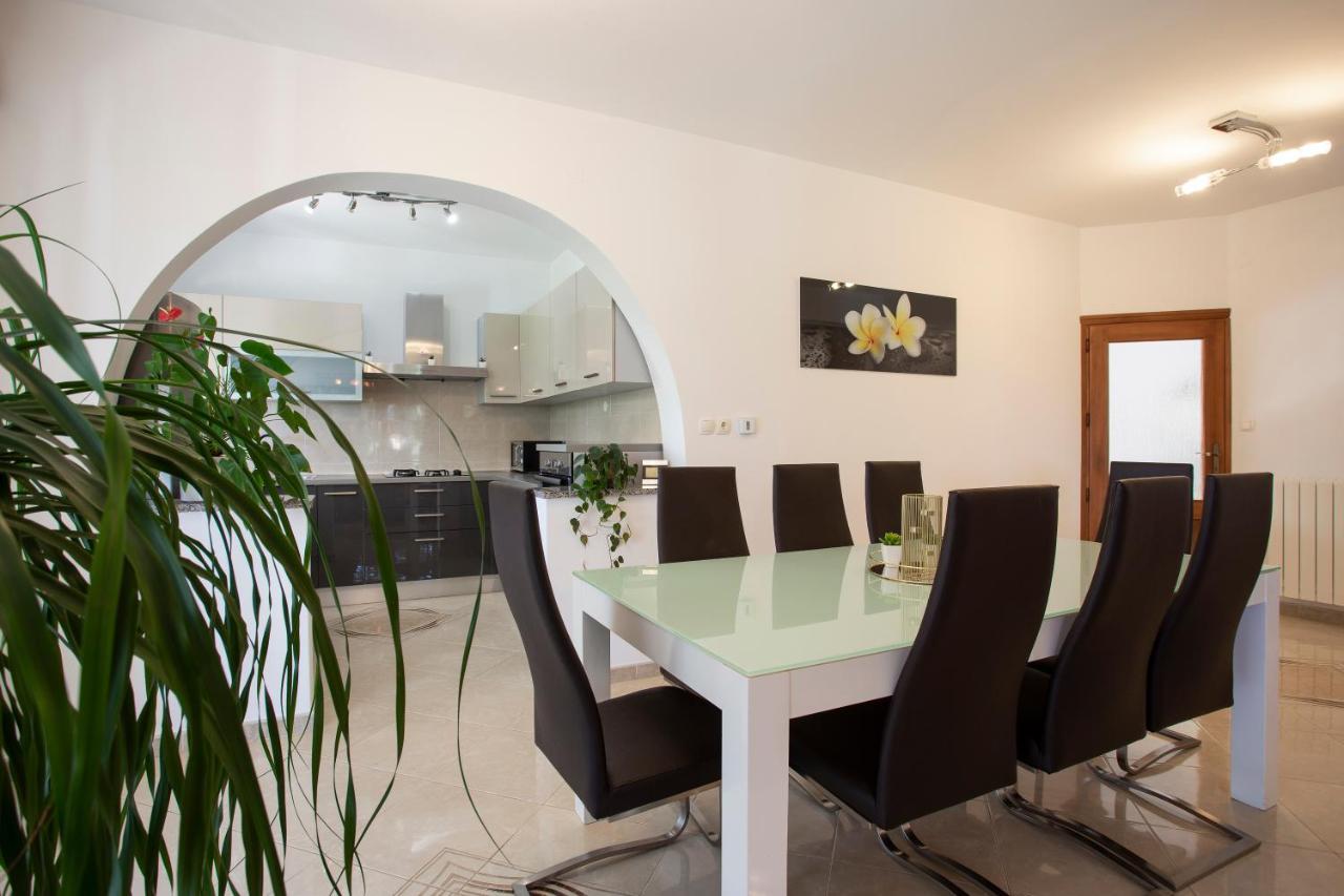Villa Anavi Bicici Ngoại thất bức ảnh