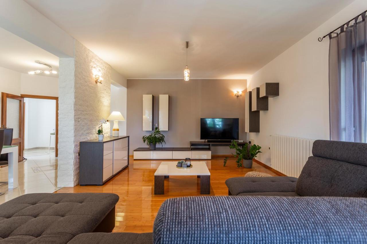 Villa Anavi Bicici Ngoại thất bức ảnh