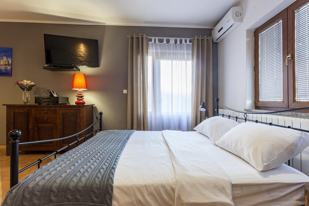 Villa Anavi Bicici Ngoại thất bức ảnh